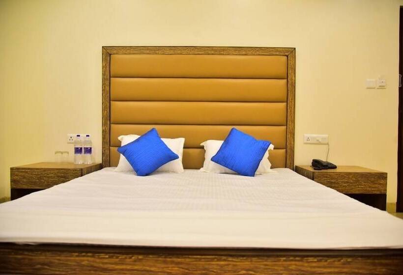 酒店 Serene Suites