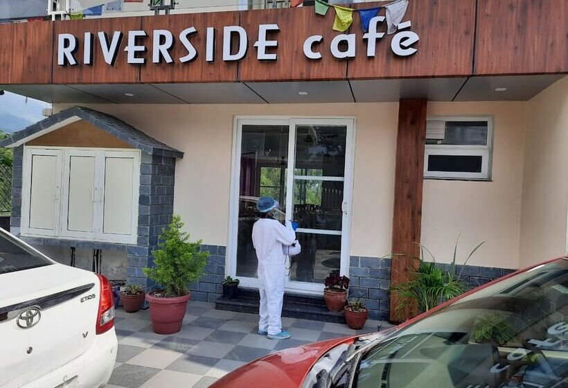 酒店 Serene Suites