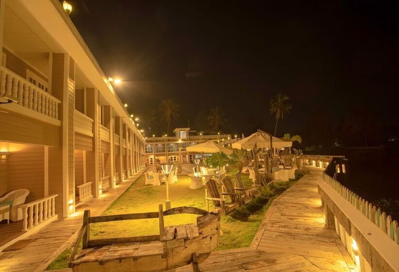 State Beach Resort & Spa