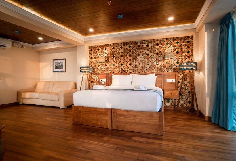 State Beach Resort & Spa