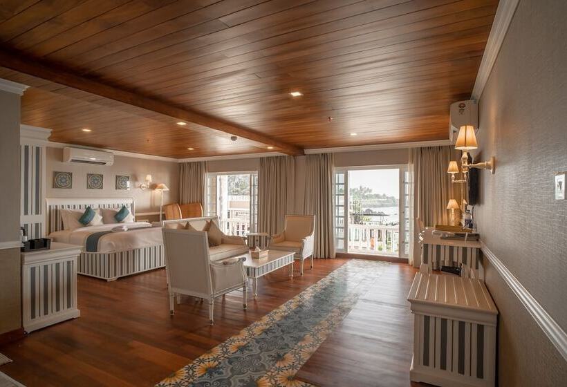 State Beach Resort & Spa