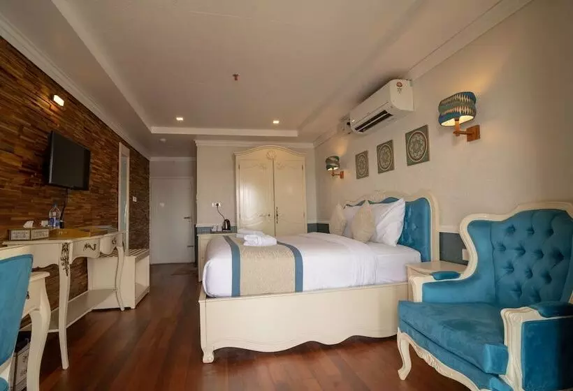 State Beach Resort & Spa