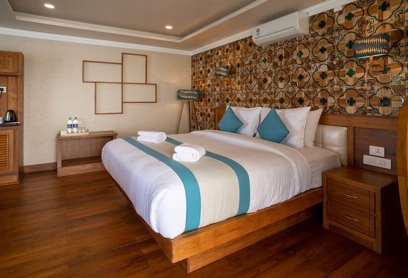 State Beach Resort & Spa