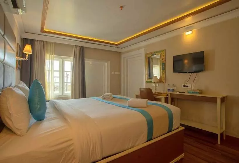 State Beach Resort & Spa