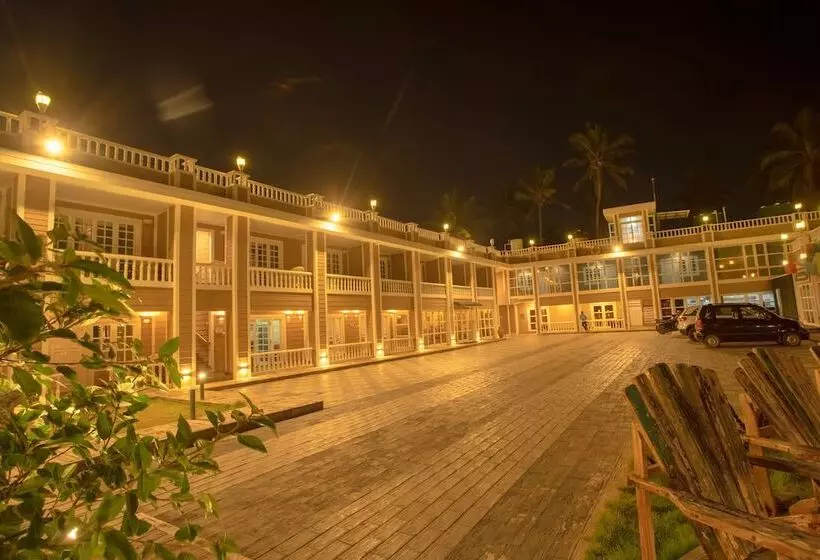 State Beach Resort & Spa