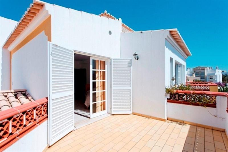 مبيت وإفطار Flow House Guesthouse & Surf Kite Surf School