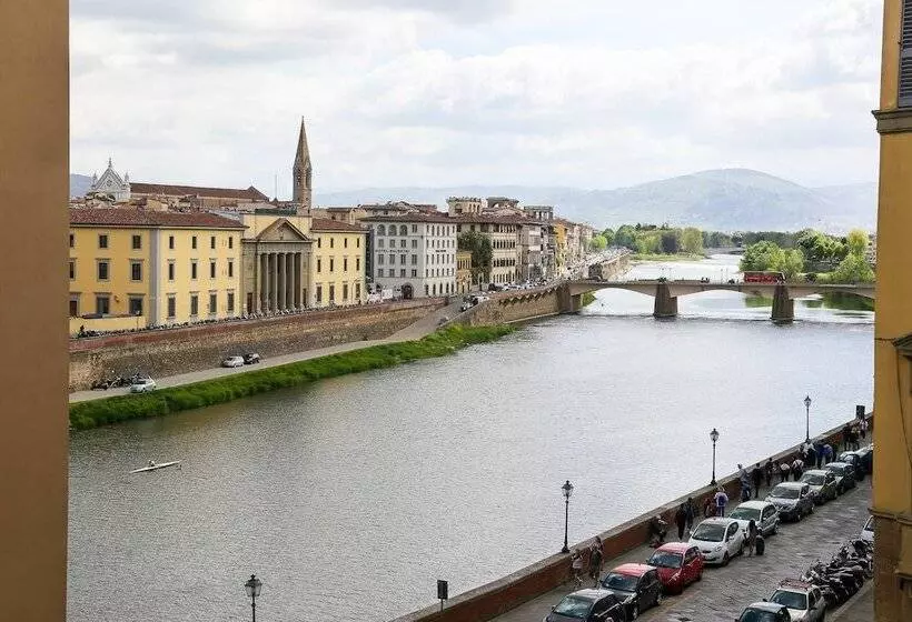 تختخواب و صبحانه Promenade