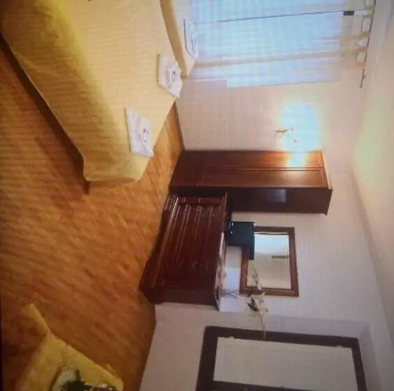 تختخواب و صبحانه Promenade