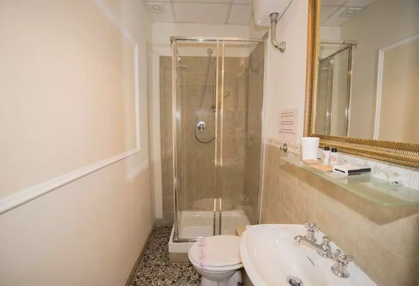 تختخواب و صبحانه Relais Pisa