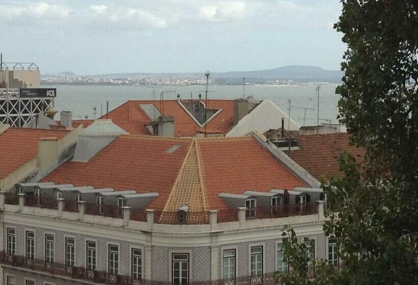 مسافرخانه Verde Esperança