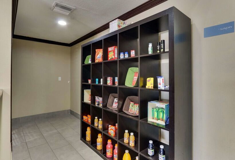 ホテル Best Western Plus University Inn & Suites