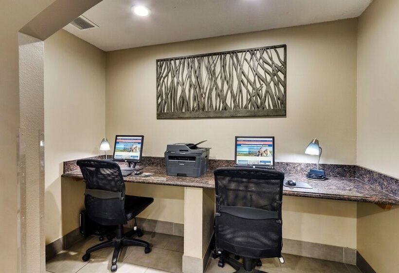 ホテル Best Western Plus University Inn & Suites