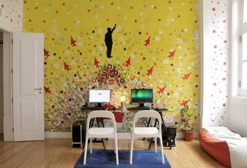هتل Lisbon Lounge Hostel
