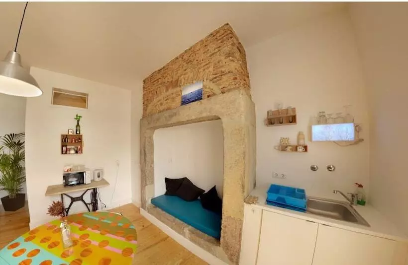 هتل Lisbon Lounge Hostel