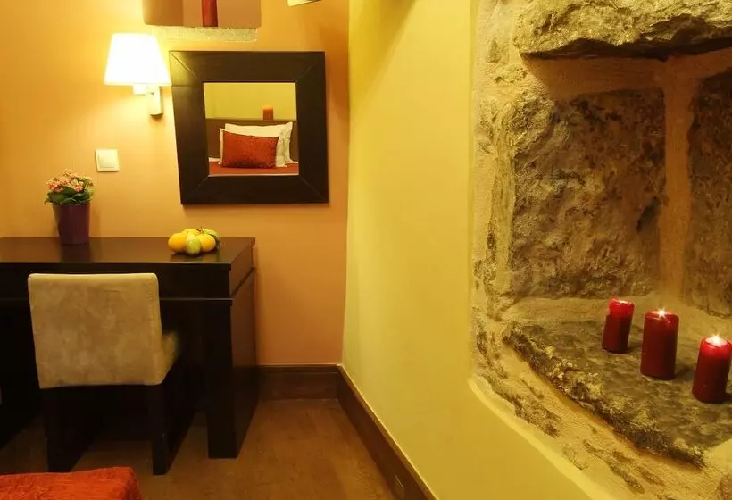 فندق Medieval Castle