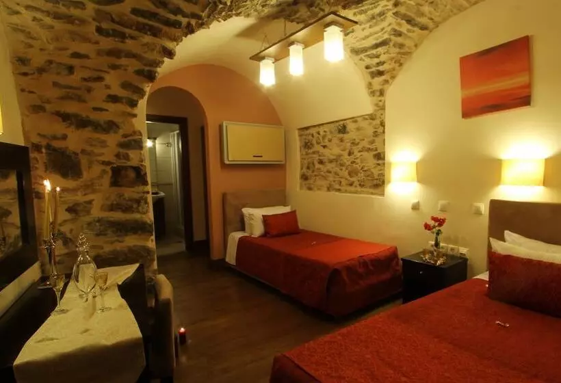 فندق Medieval Castle