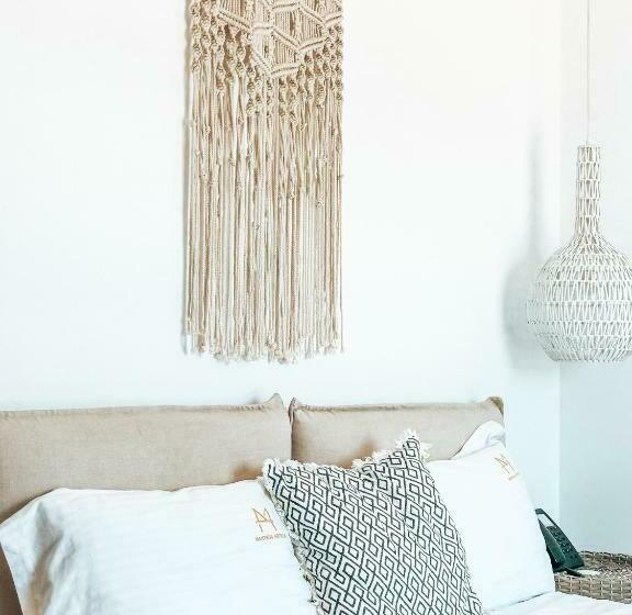 Meltemi By Manthos Hotels