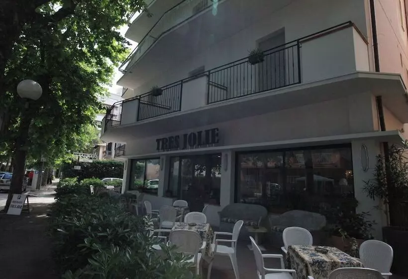 هتل Tres Jolie B&b