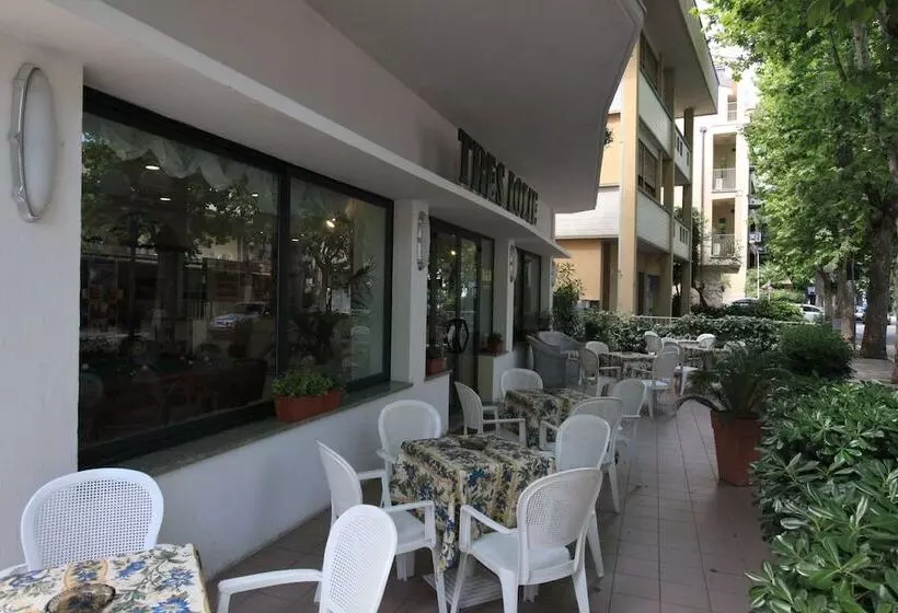 هتل Tres Jolie B&b