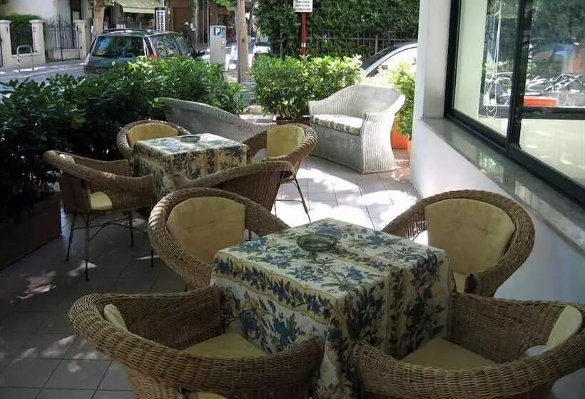 هتل Tres Jolie B&b