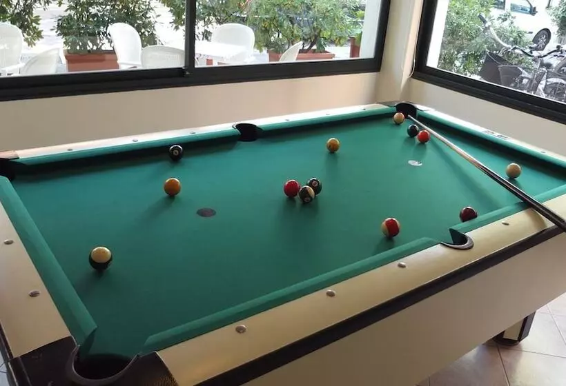 هتل Tres Jolie B&b