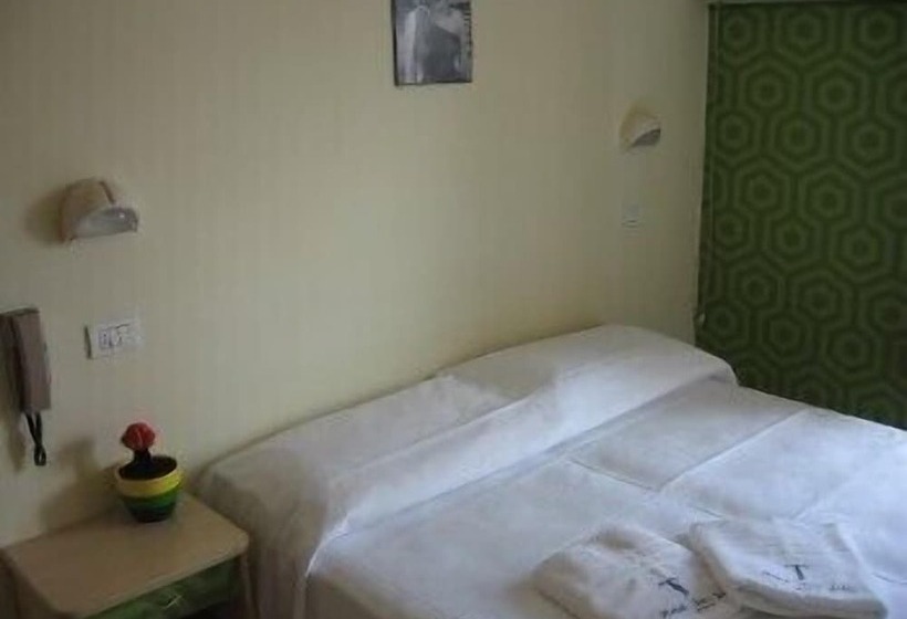 هتل Tres Jolie B&b