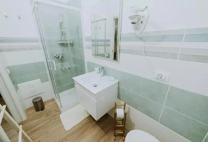 تختخواب و صبحانه La Casa Di Achille