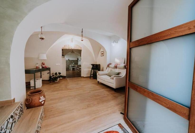 تختخواب و صبحانه La Casa Di Achille