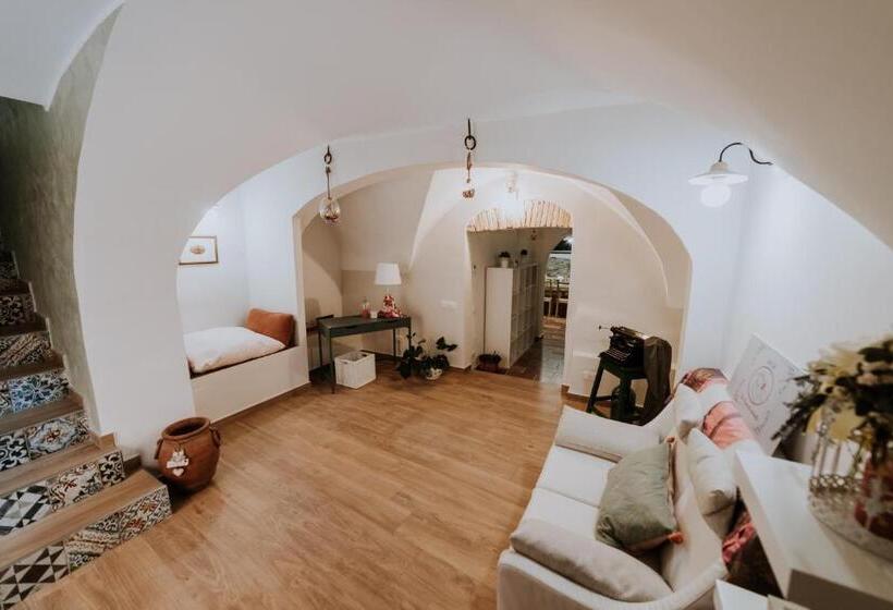 تختخواب و صبحانه La Casa Di Achille