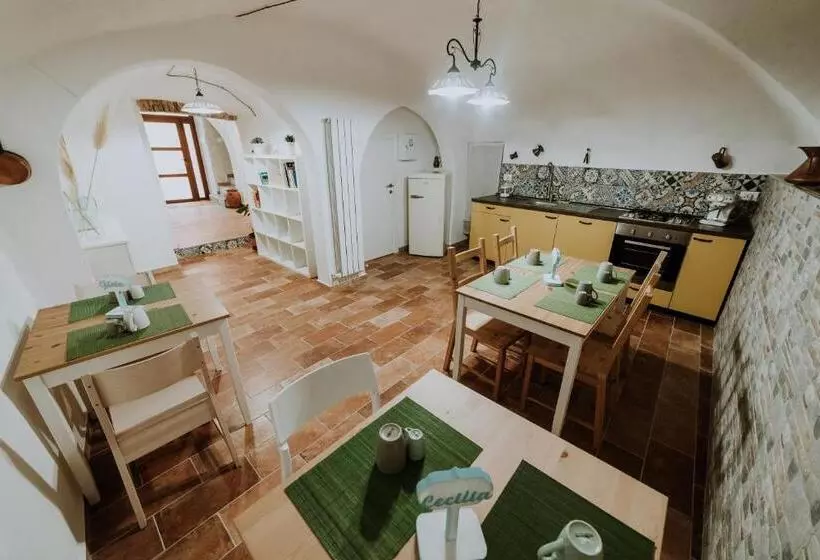 تختخواب و صبحانه La Casa Di Achille