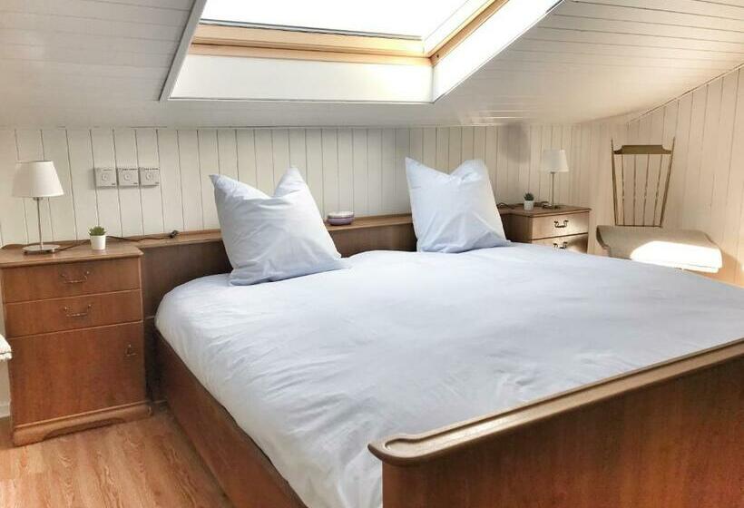 ベッドアンドブレックファースト Lindo Lugar Just A 7 Minute Walk From The Airport