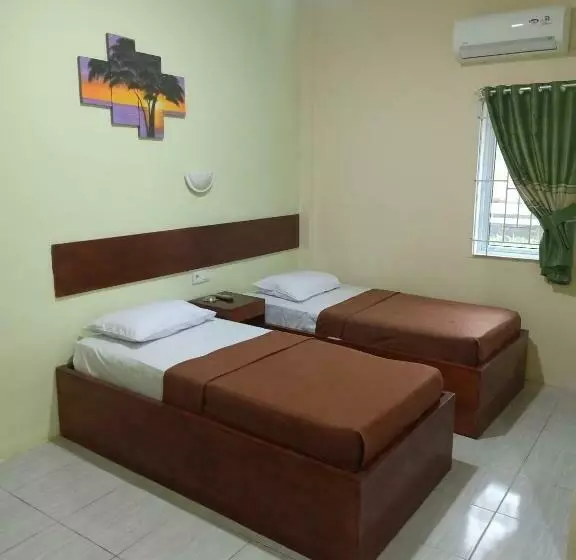 هتل Wisma Cemara Dumai