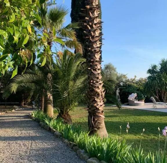 Majatalo Carpe Diem Paradise