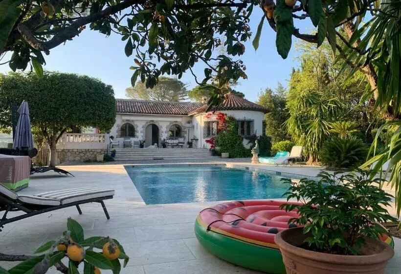 Majatalo Carpe Diem Paradise