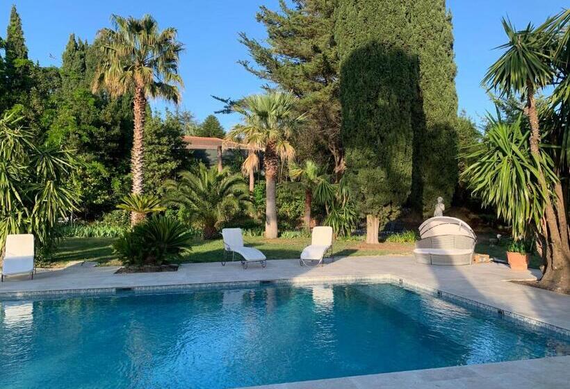 פנסיון Carpe Diem Paradise