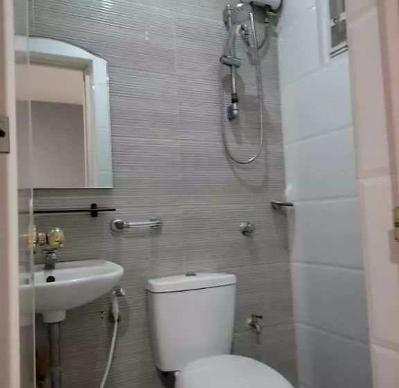 هاستل Anchorage Apartelle