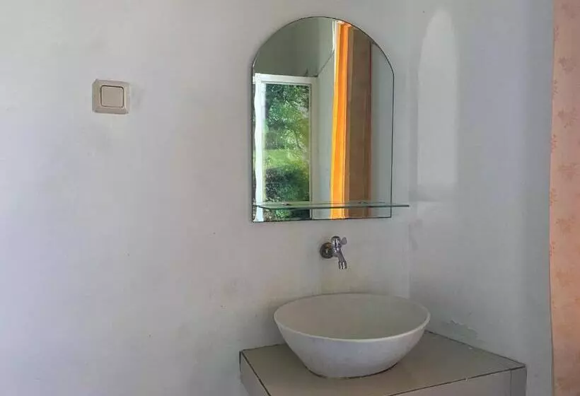 ホテル Ana Inn Ambarawa Mitra Reddoorz
