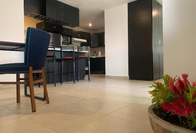 فندق Escala Puebla Centro