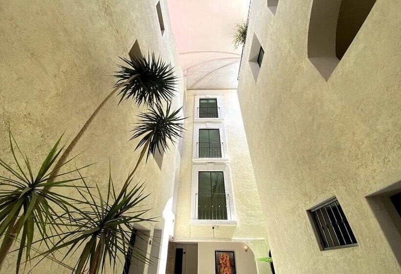 فندق Escala Puebla Centro