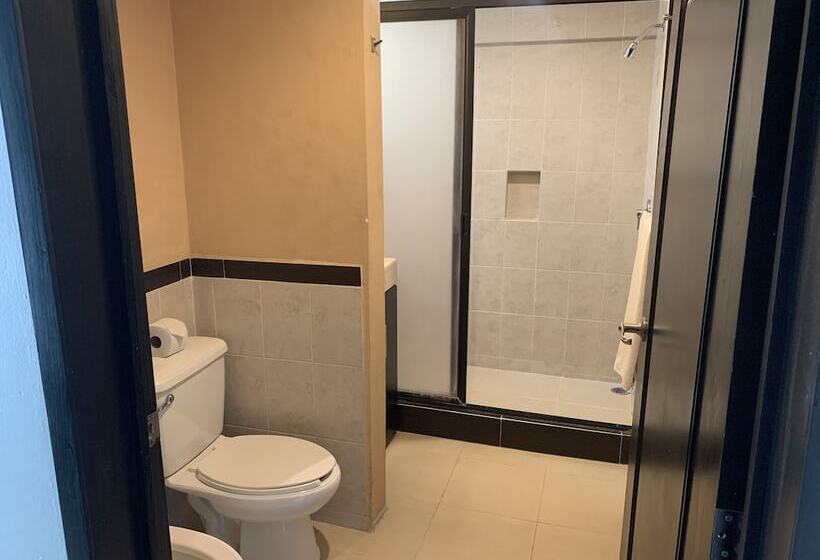 هتل Escala Puebla Centro