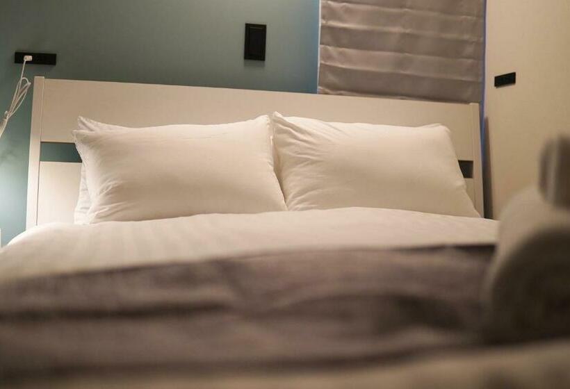 בית מלון כפרי Taketo Stay Premiere Sappro Eki