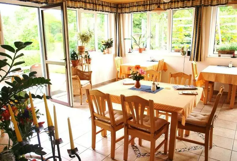 ペンション Gästezimmer Ilse Brauneis