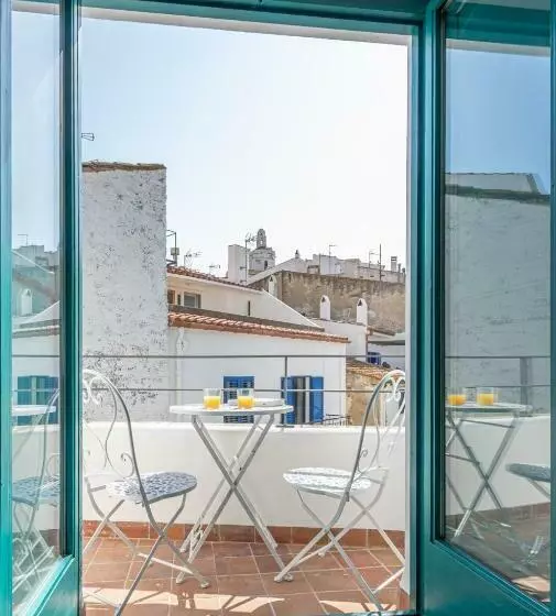 پانسیون Habitacions Bellaire Cadaqués