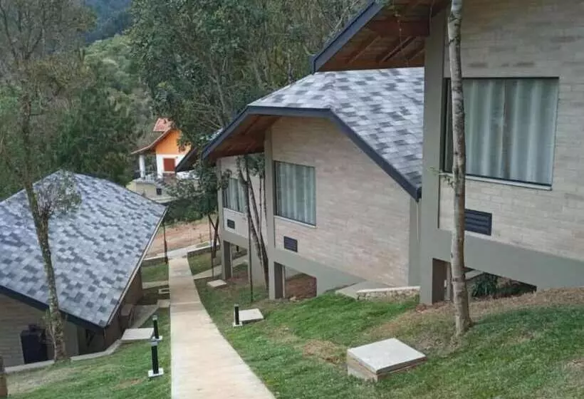 پانسیون Chalé Master   Villagio Moriá