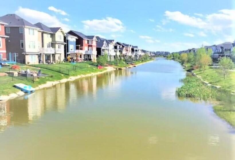 Пансион The Plush Suite