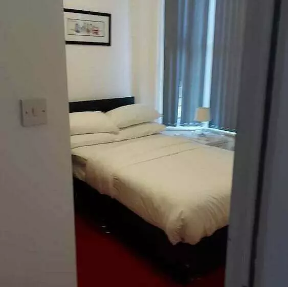 ベッドアンドブレックファースト Midtown Guesthouse