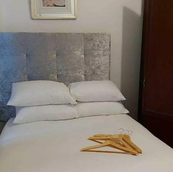 ベッドアンドブレックファースト Midtown Guesthouse