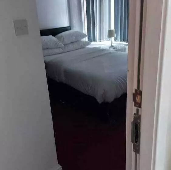 ベッドアンドブレックファースト Midtown Guesthouse