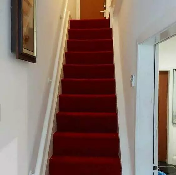 ベッドアンドブレックファースト Midtown Guesthouse