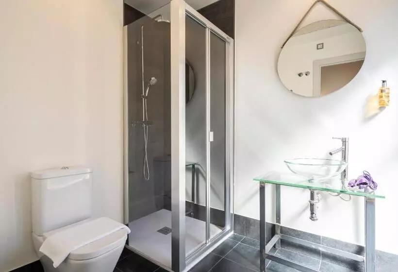 Dobo Azacanes Hostal